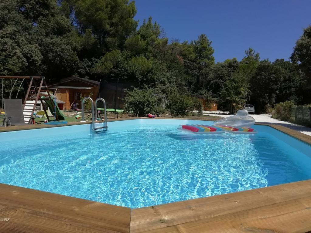 O Chalets De Provence Suze-la-Rousse Exterior photo